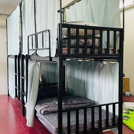 Indian Bites Hostel Чиангмай Экстерьер фото